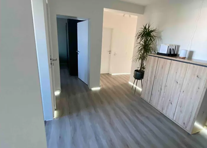 Modern Deluxe Apartment *