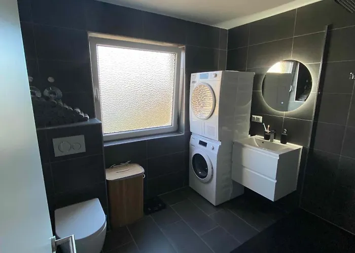 Modern Deluxe Apartment Muhlheim am Main